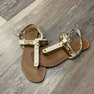 White and Tan with Gold Accent Thong Sandals with Straps and Buckle Size 7